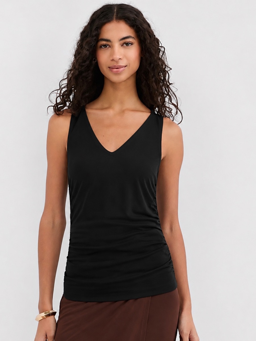 NWT Loft Ruched v neck top- size medium